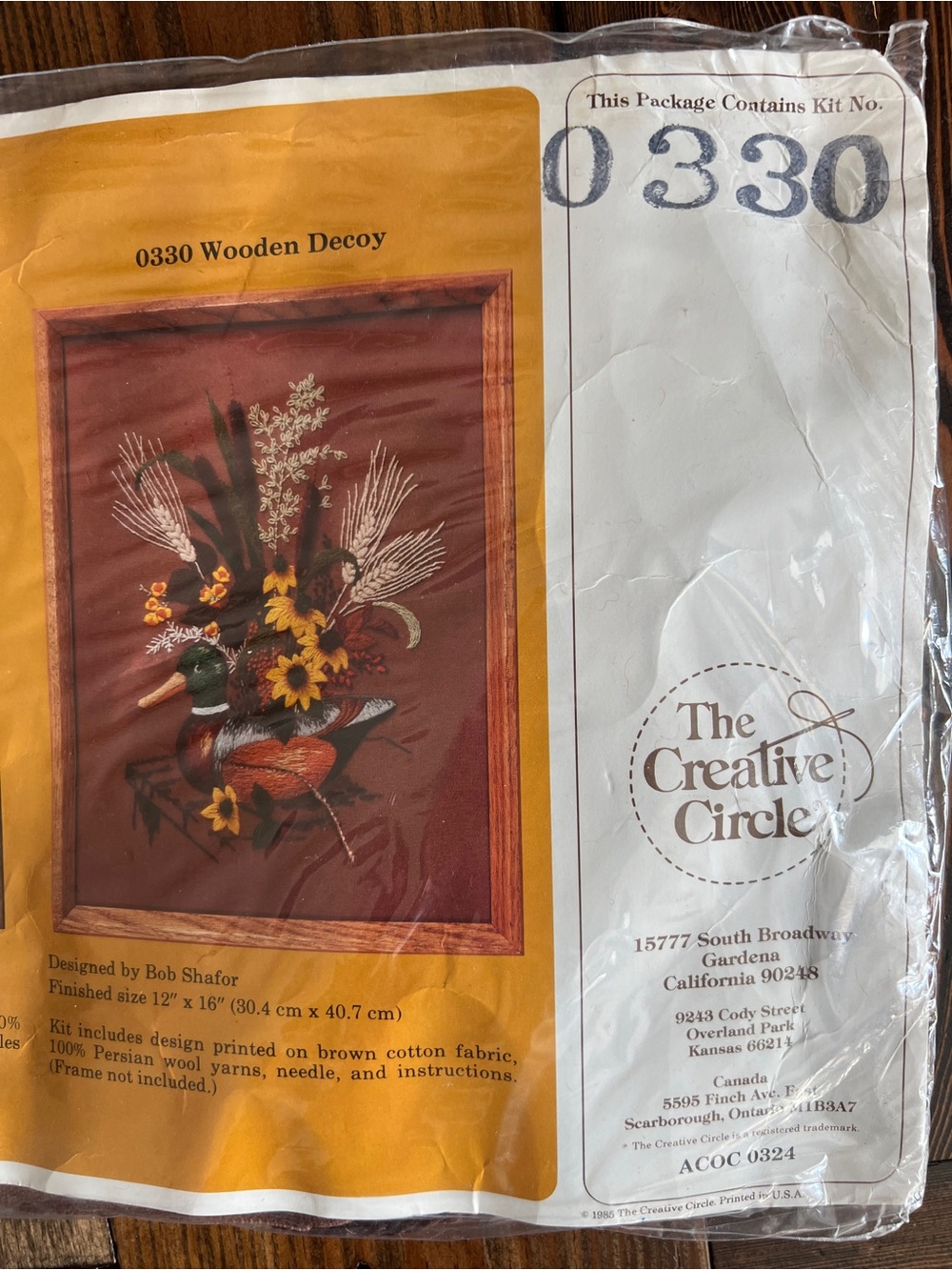 THE CREATIVE CIRCLE • vintage Wooden Decoy 0330 embroidery kit wool Farmhouse